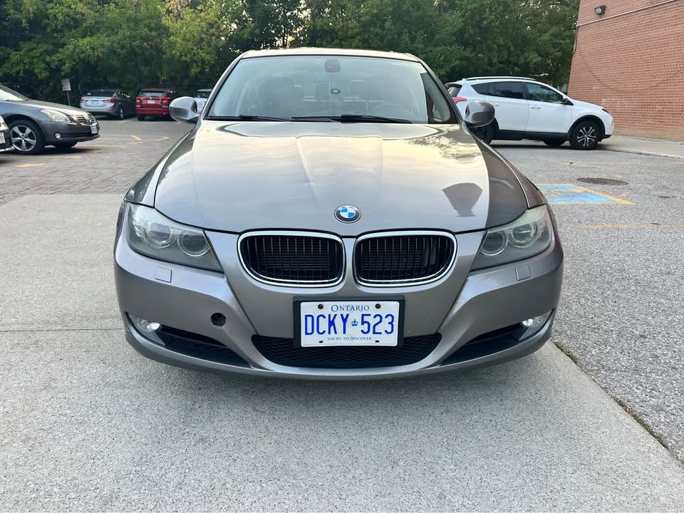 Se vende  2009 BMW 3 series