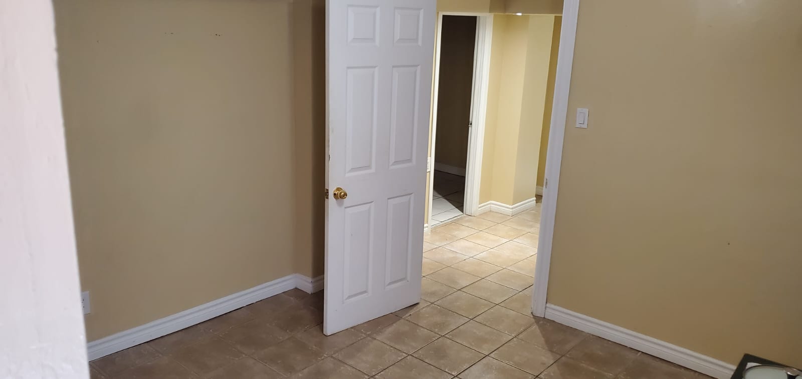 3 BEDROOM APARTMENT FOR RENT