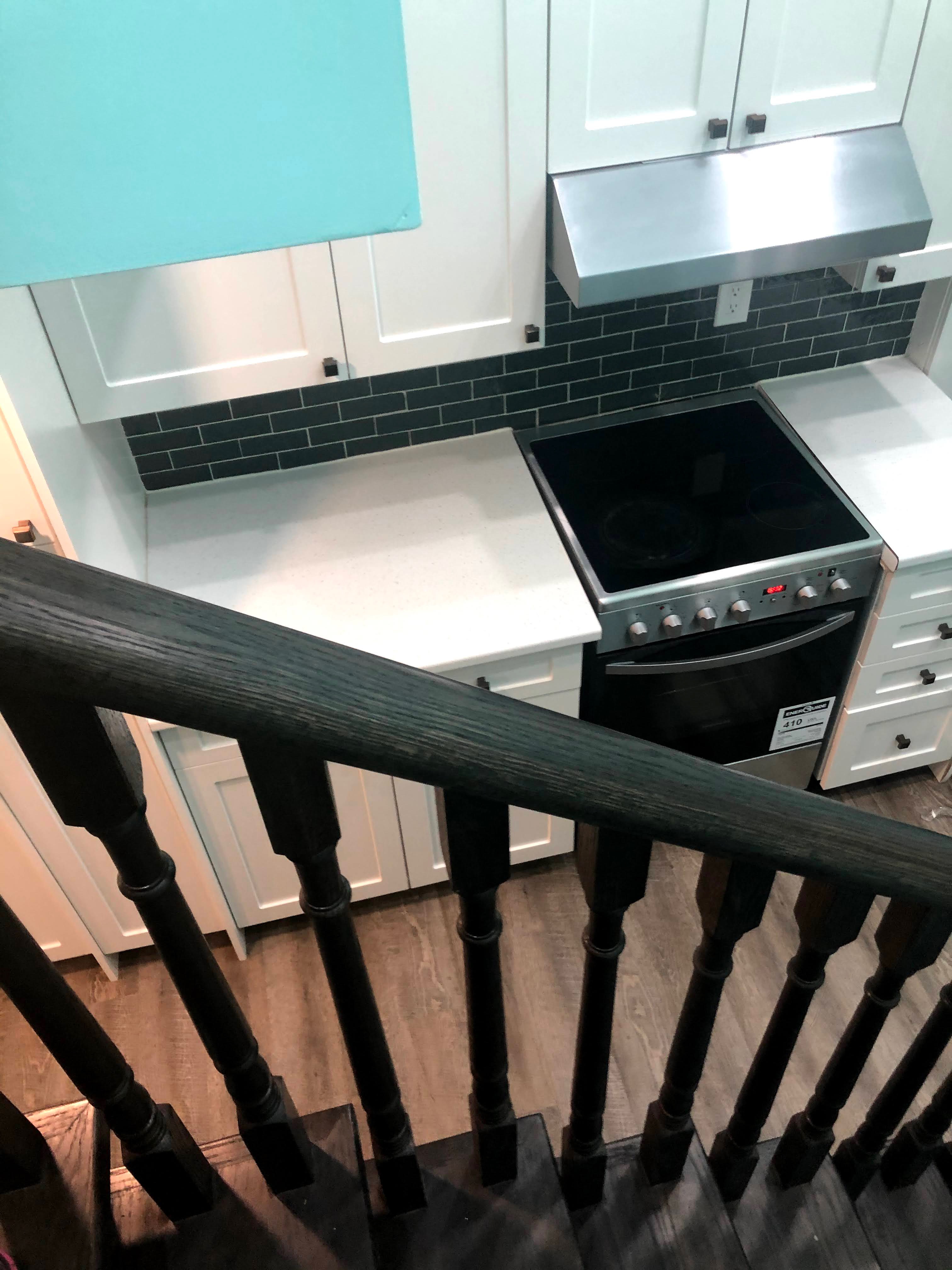 Rento Basement Bachelor en Weston Rd y Sheppard Ave