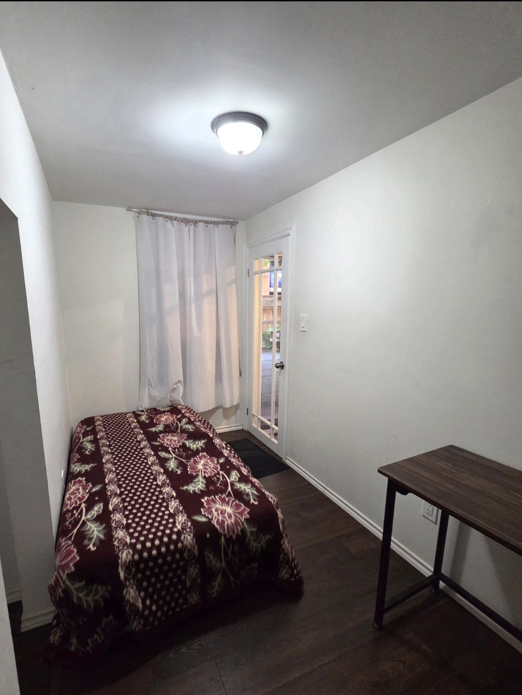 Habitación privada con baño propio y kitchenet