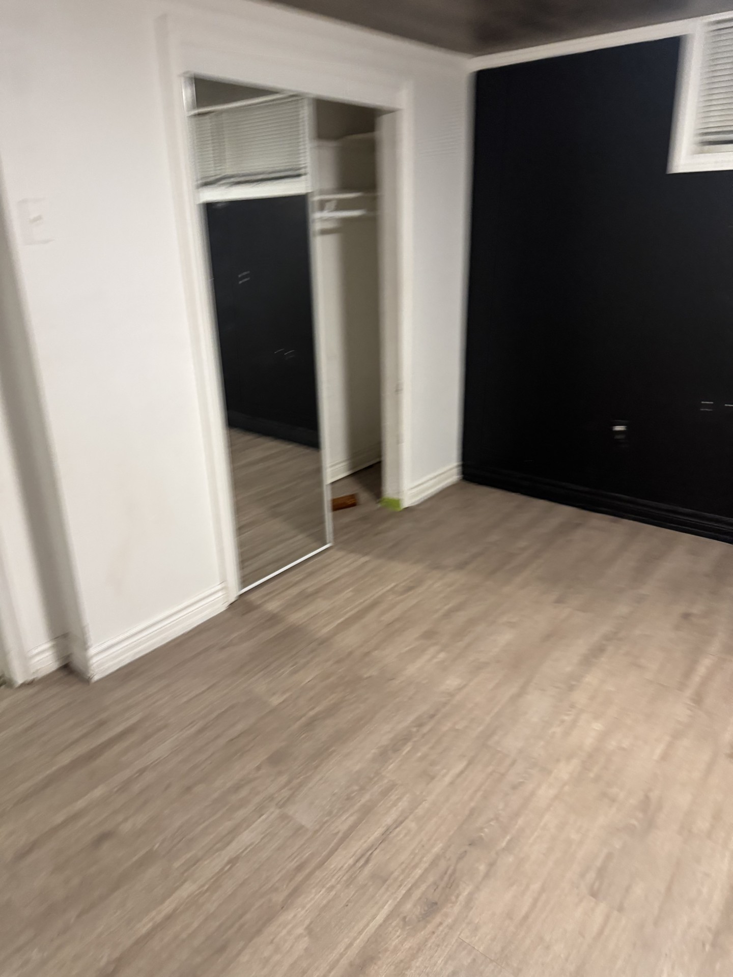 basement en renta north York
