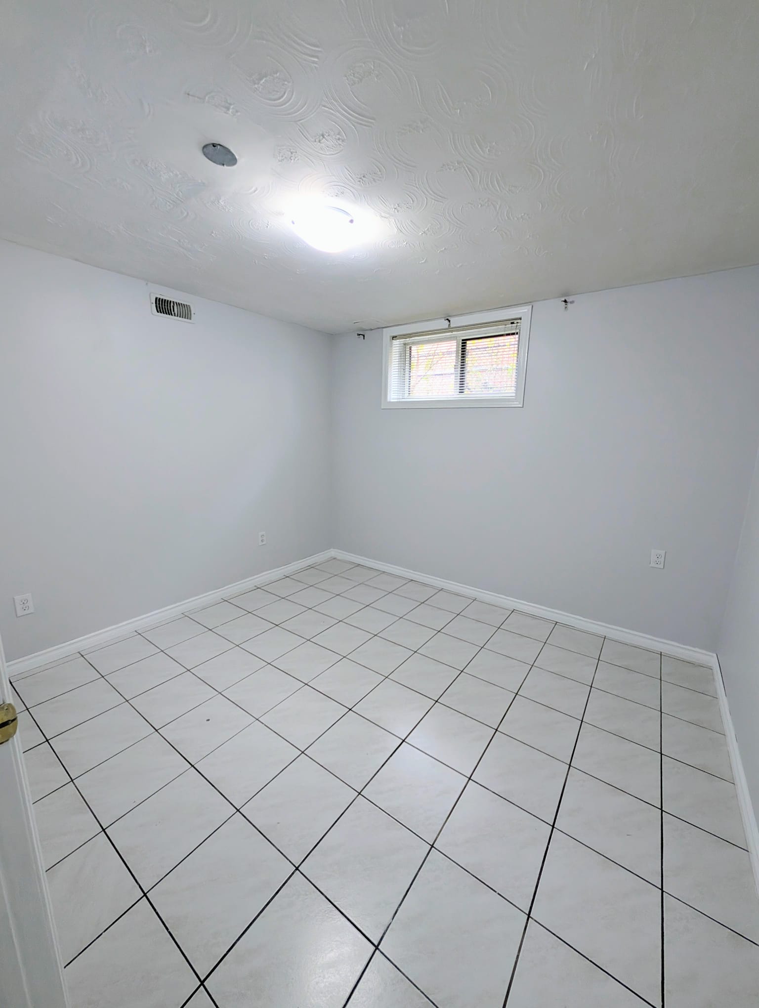 Rento Apartamento De Un Cuarto- $ 1400 Disponible Noviembre 1, 2026
