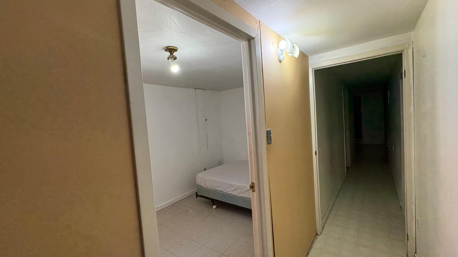 Basement/ un dormitorio