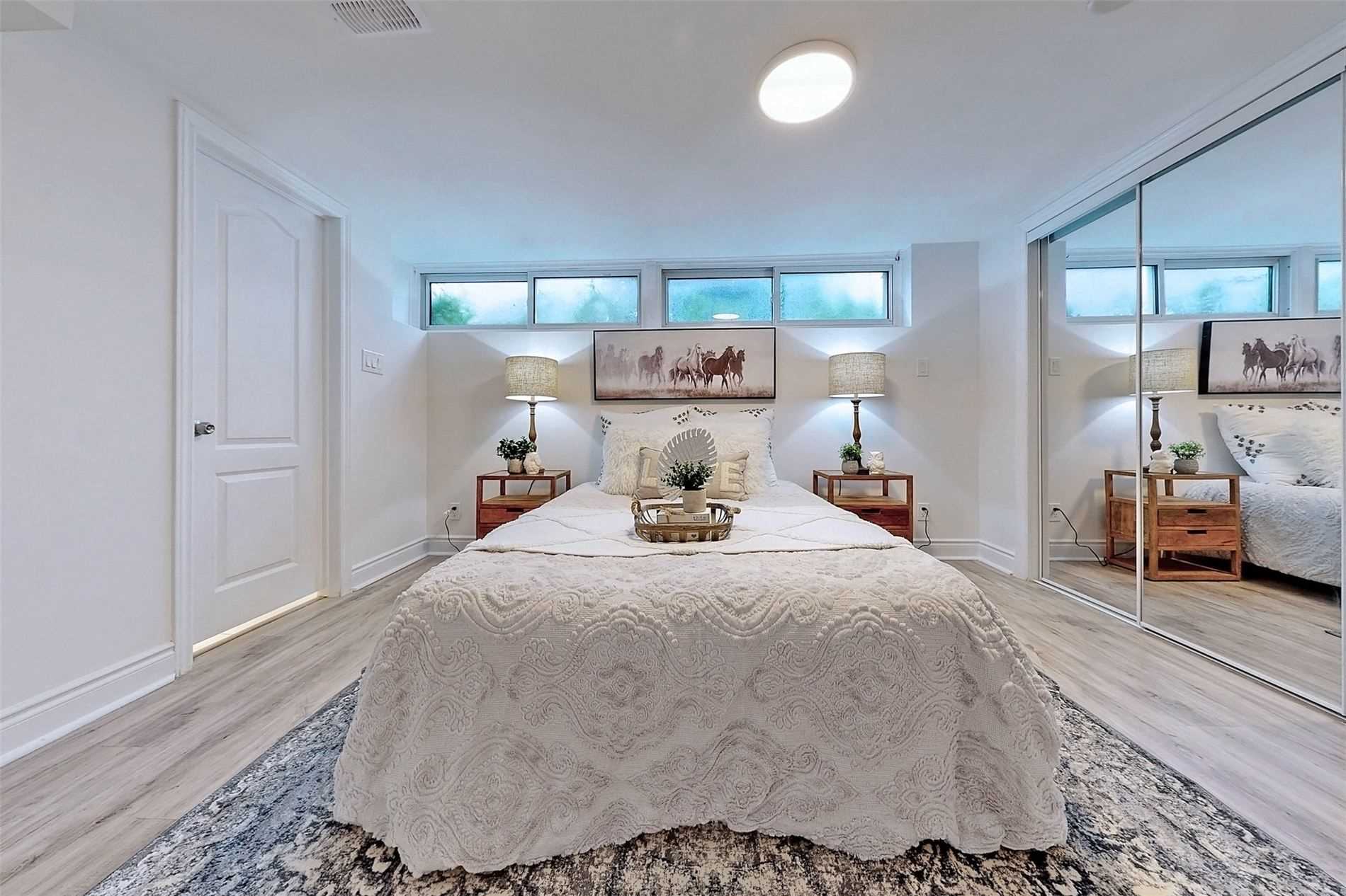 Apartamento en renta en OSHAWA – Espacioso, Privado y Listo para Mudarse