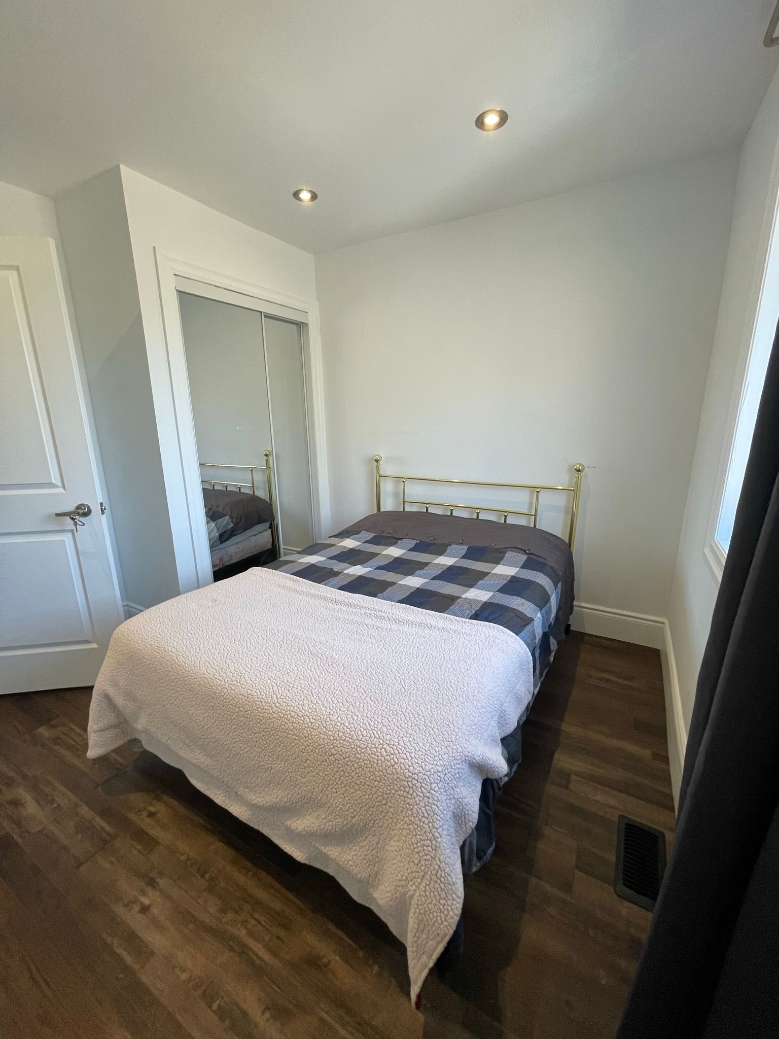 Se Renta Habitación