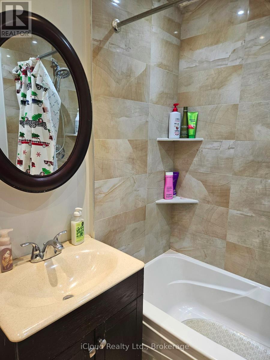 Habitacions Amplios 1r y 2do pisos $900-$1200