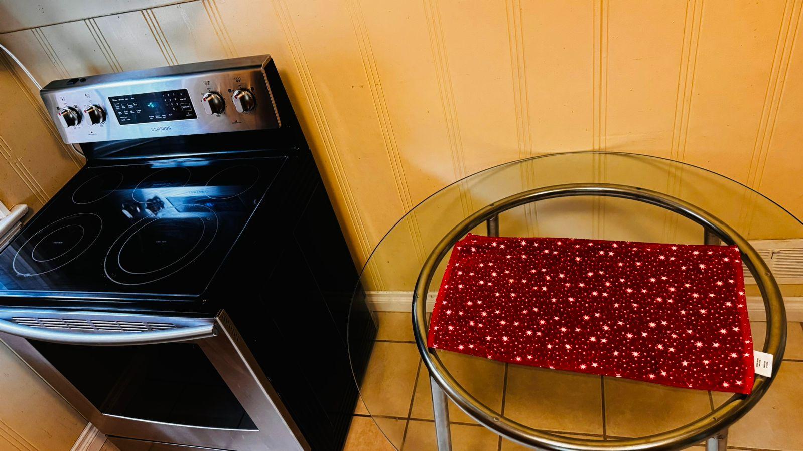 OFREZCO Yonge-Sheppard Casa amueblada con primero y segundo pisos; 3️⃣Recámaras; 2️⃣baños completos