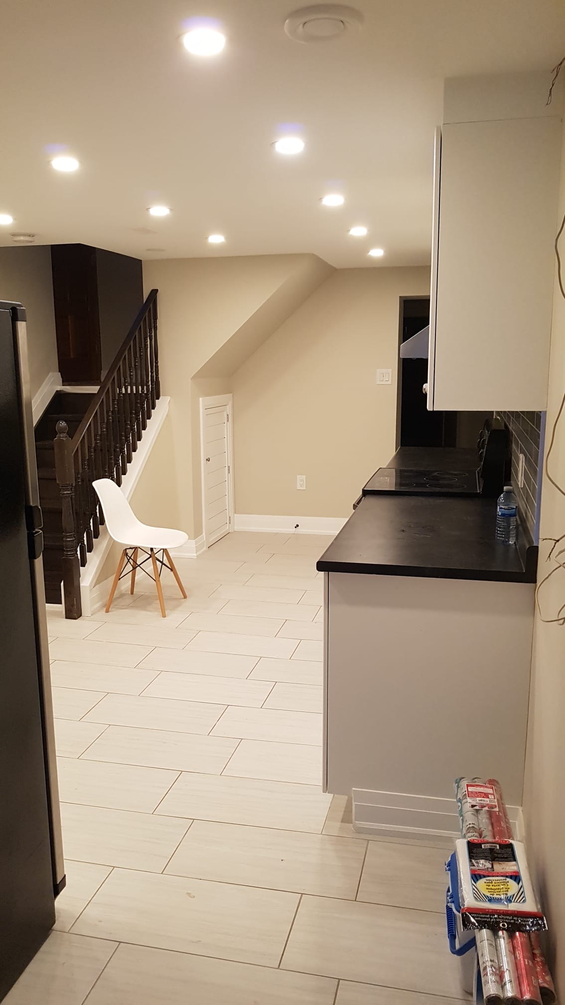 RENTO BASEMENT JANE / SHEPPARD