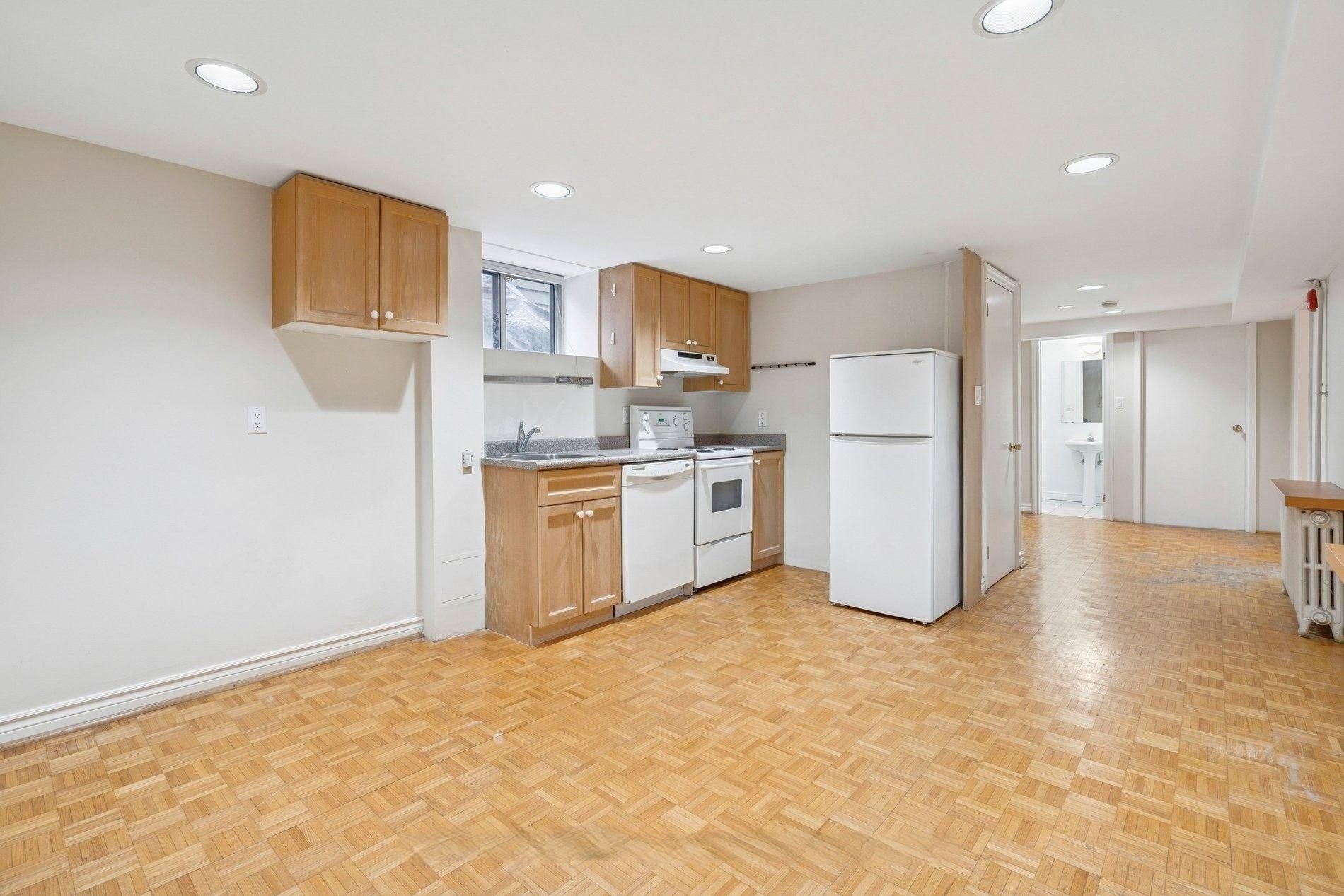 Apartamento Con 2 Cuarto - Avenue Rd & St. Clair Ave. W.