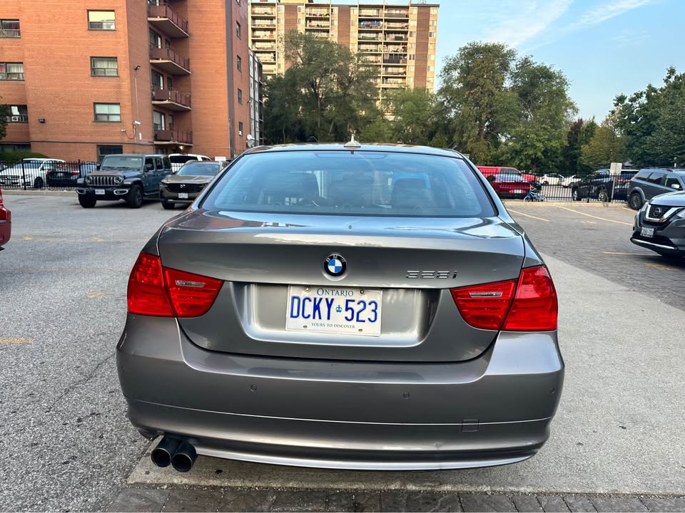 Se vende  2009 BMW 3 series