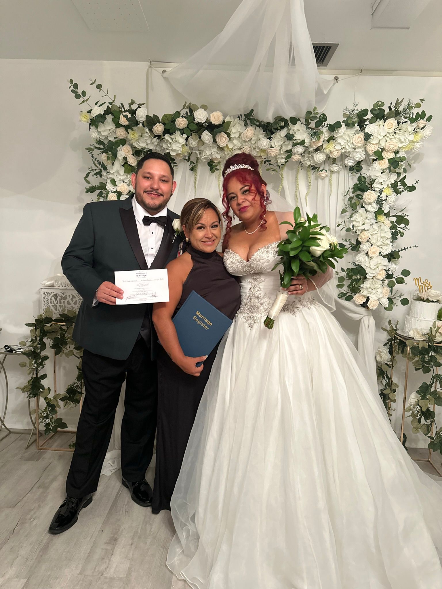 ¿Quieres una boda civil íntima, legal y sin estrés?