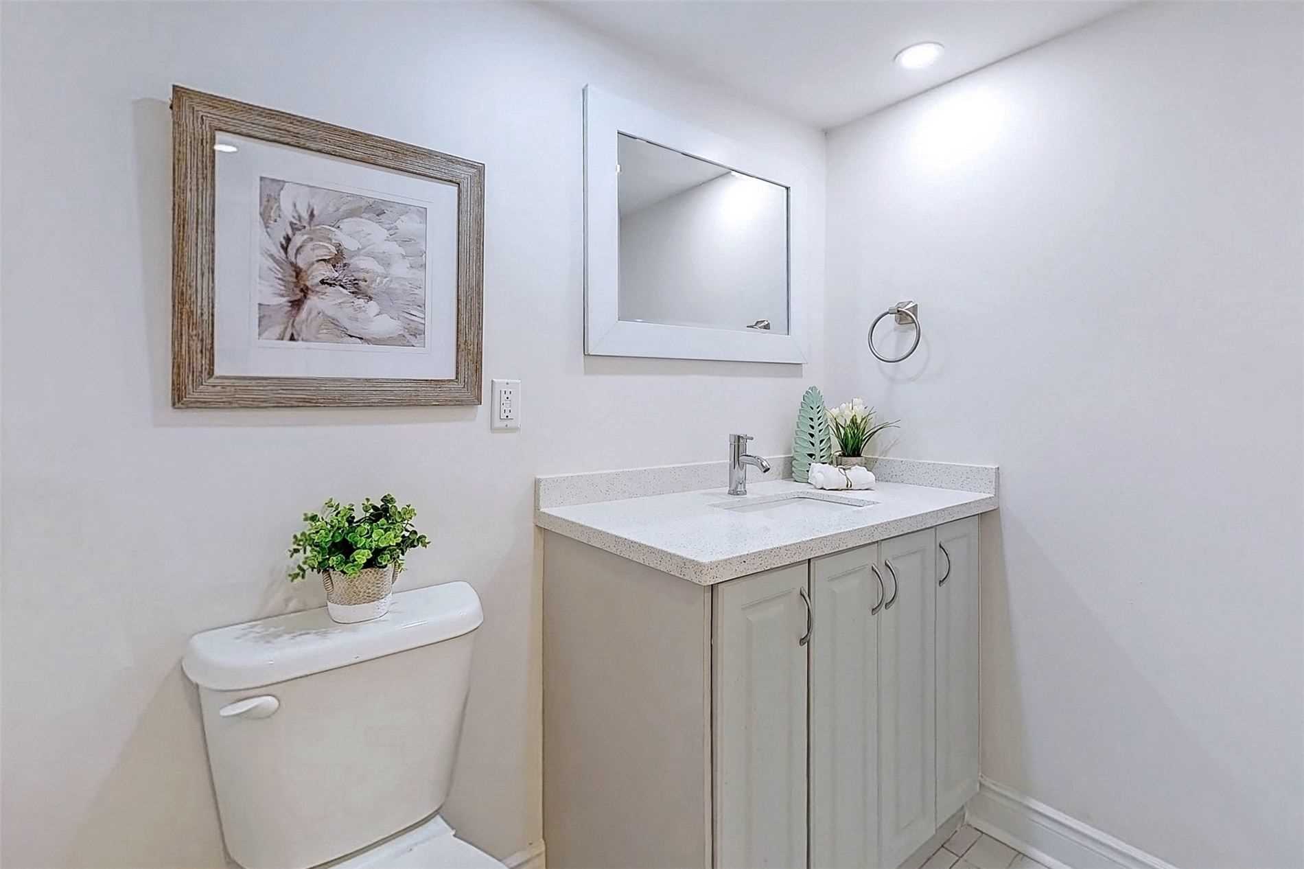 Apartamento en renta en OSHAWA – Espacioso, Privado y Listo para Mudarse