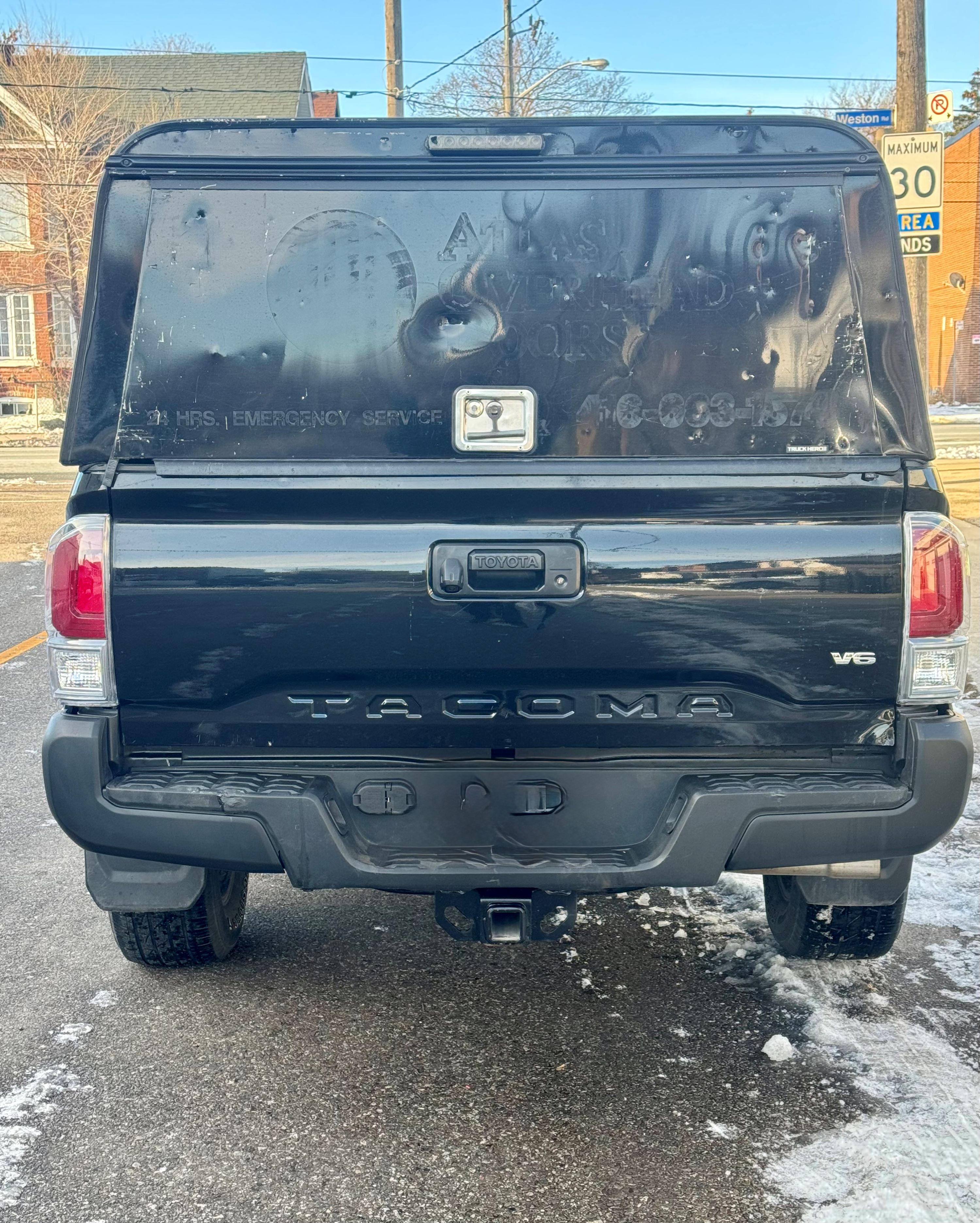 Toyota tacoma double cap 2021 for $29000