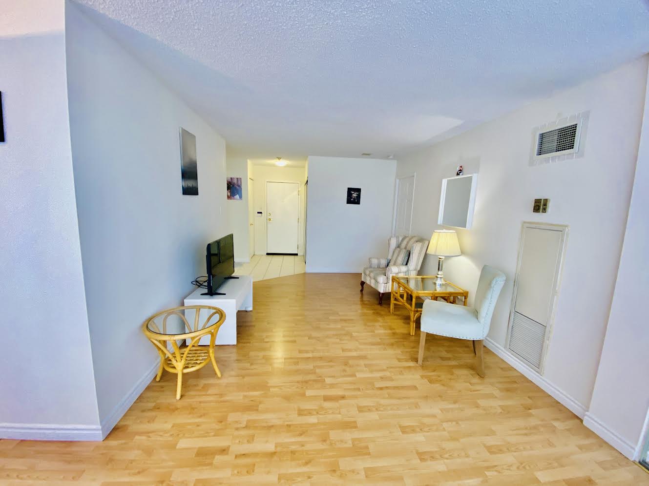 MISSISSAUGA CITY CENTRE CONDO GRANDE DISPONIBLE AHORA CON TODO INCLUIDO