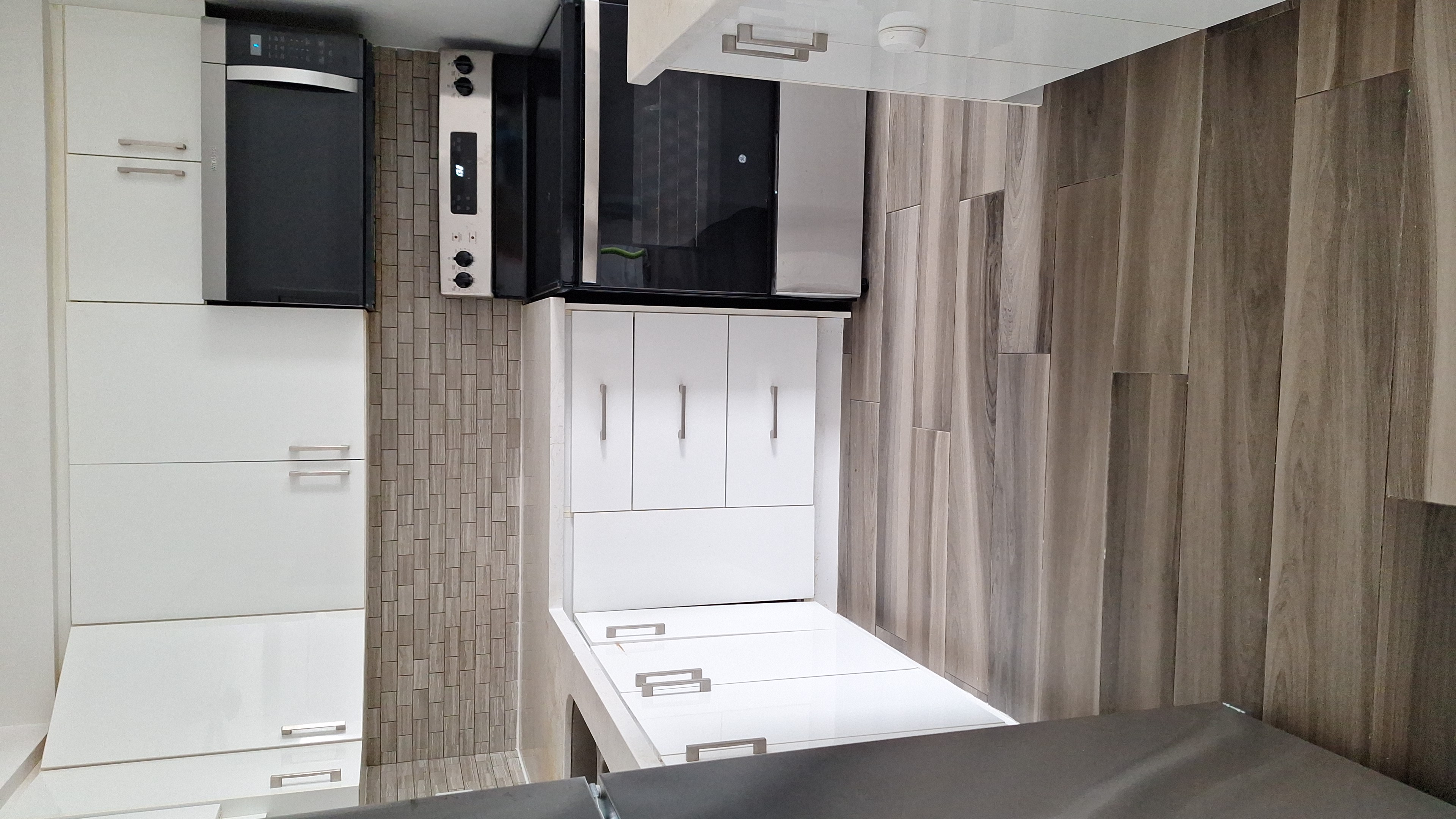 Rento Apartamento de 3 Hab