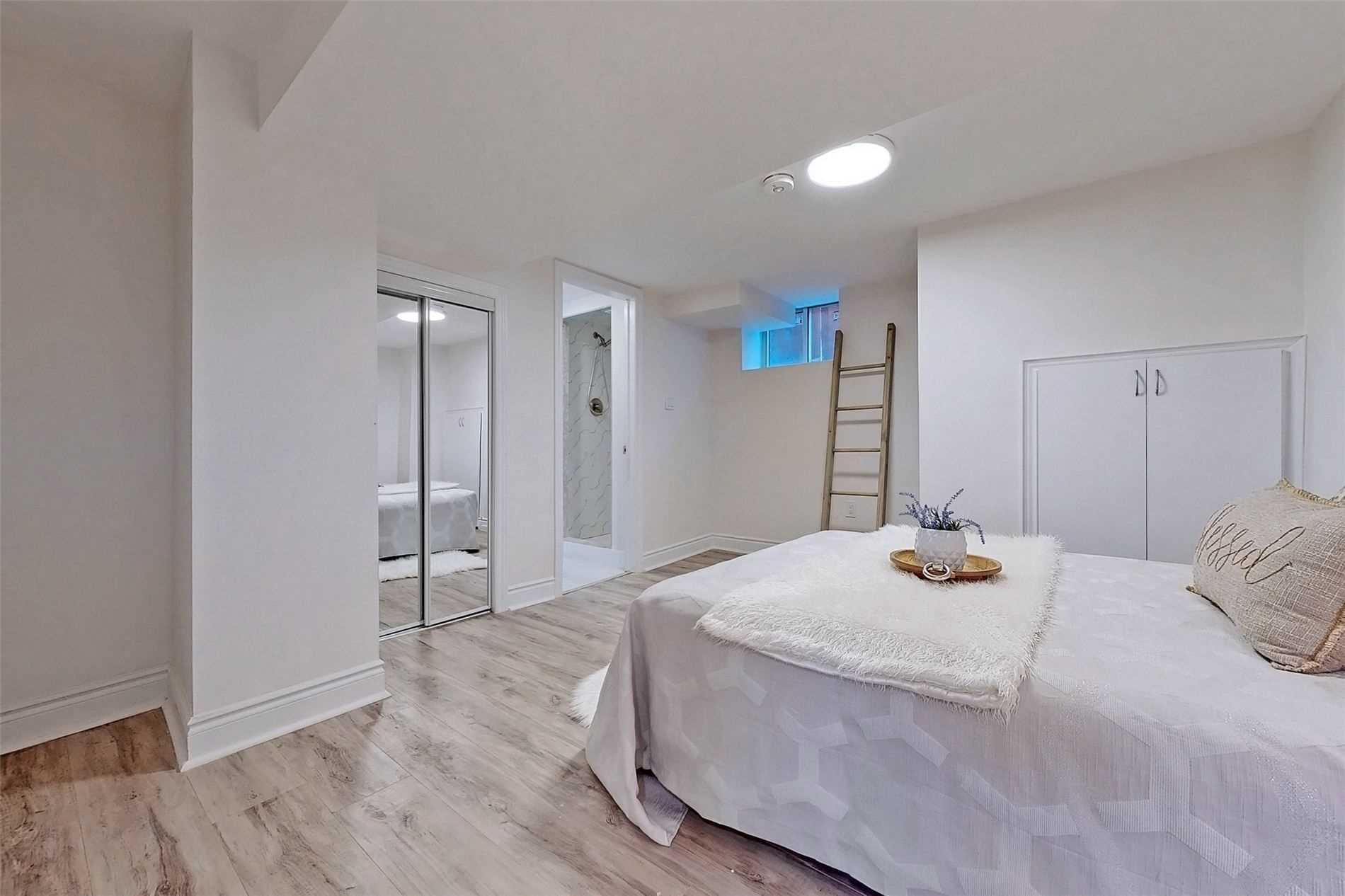 Apartamento en renta en OSHAWA – Espacioso, Privado y Listo para Mudarse