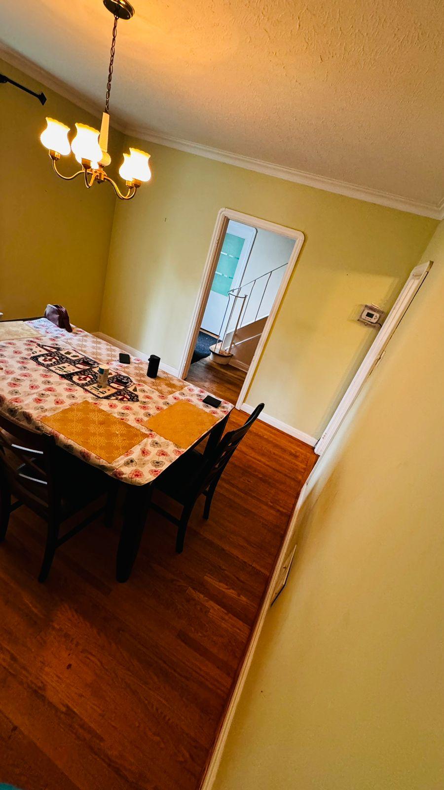 OFREZCO Yonge-Sheppard Casa amueblada con primero y segundo pisos; 3️⃣Recámaras; 2️⃣baños completos