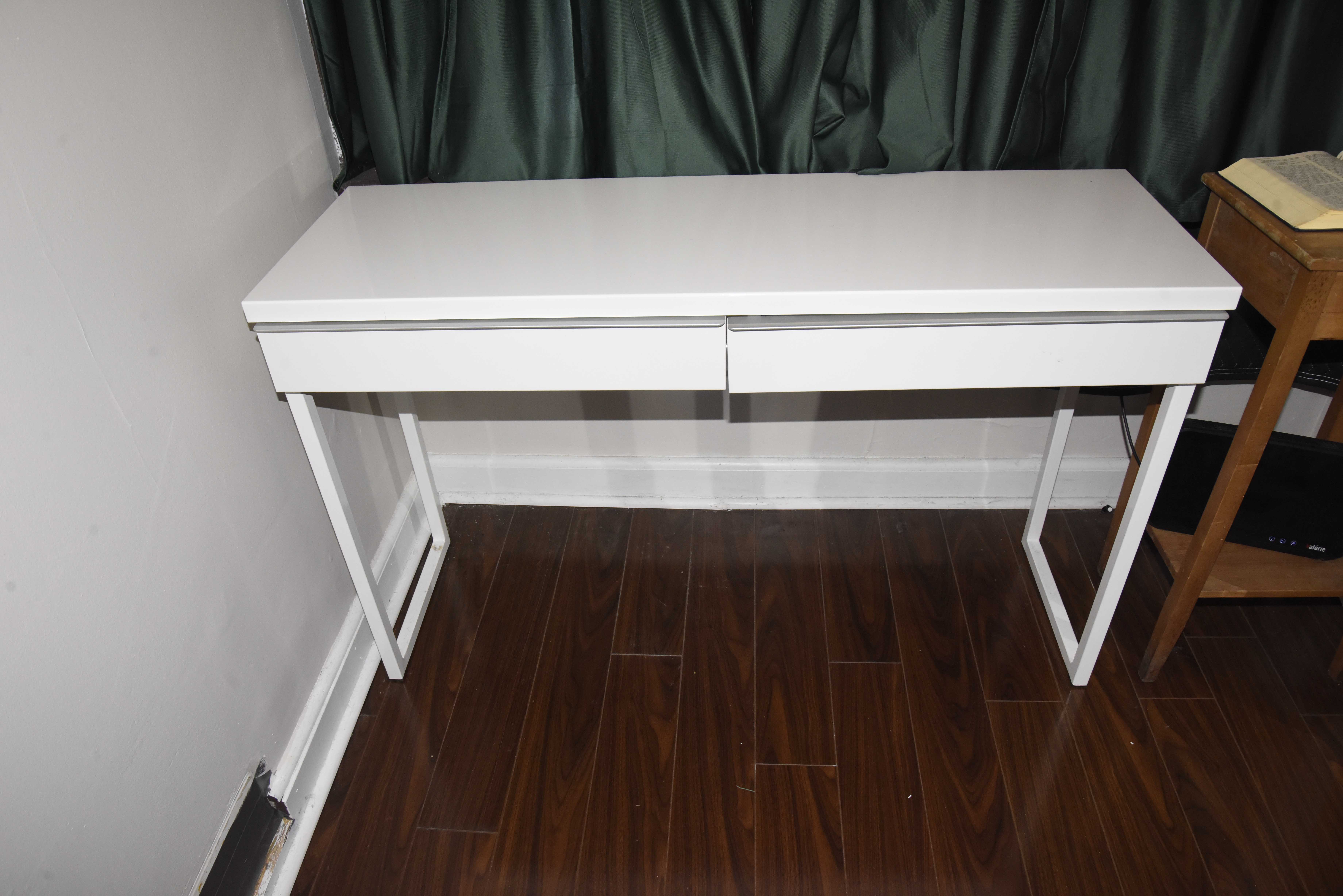 ESCRITORIO EN VENTA.