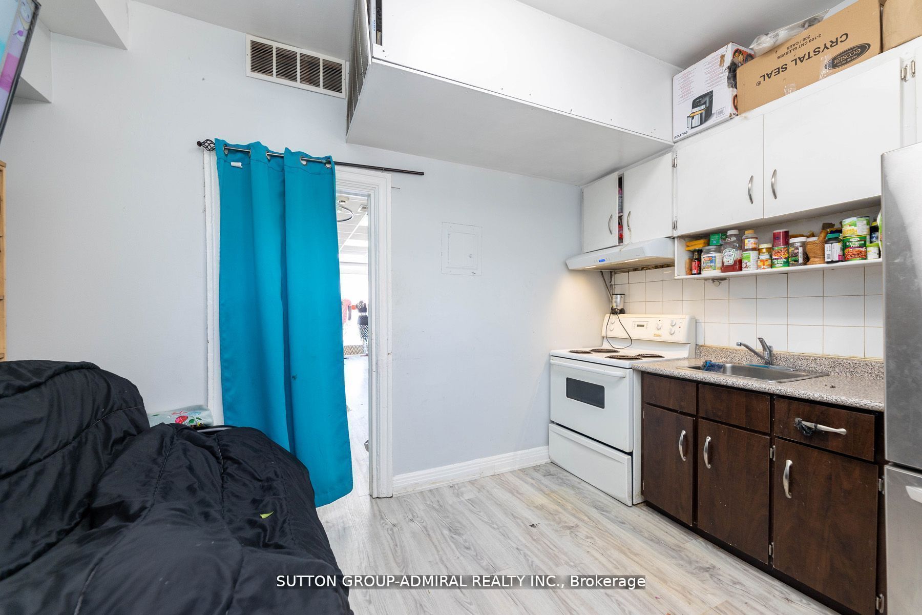 1 bdrm - Basement Weston and Eglington
