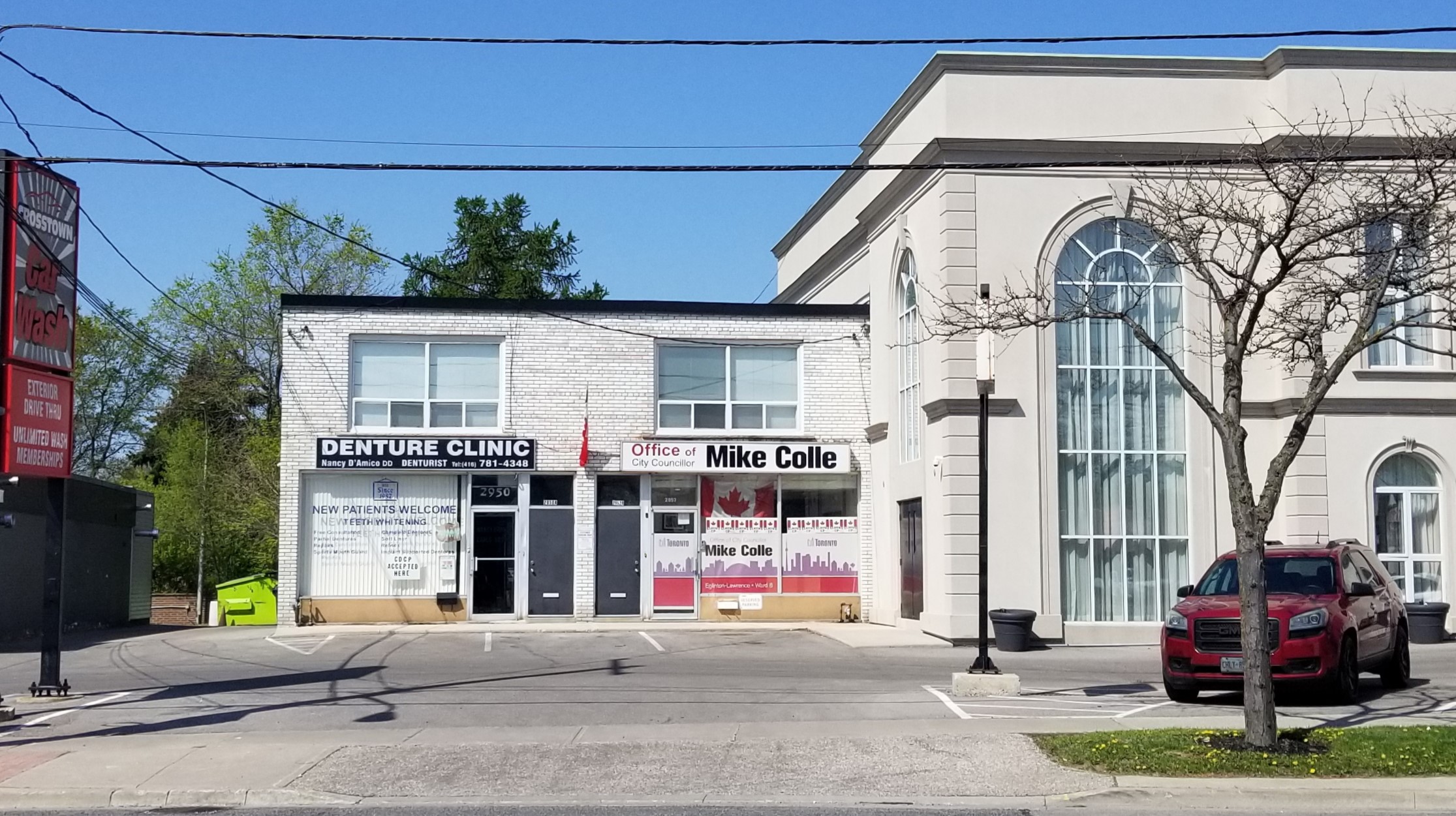 Dufferin/Lawrence 2 bedrm apt above office