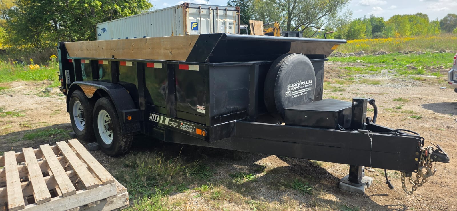 Landscaping trailer