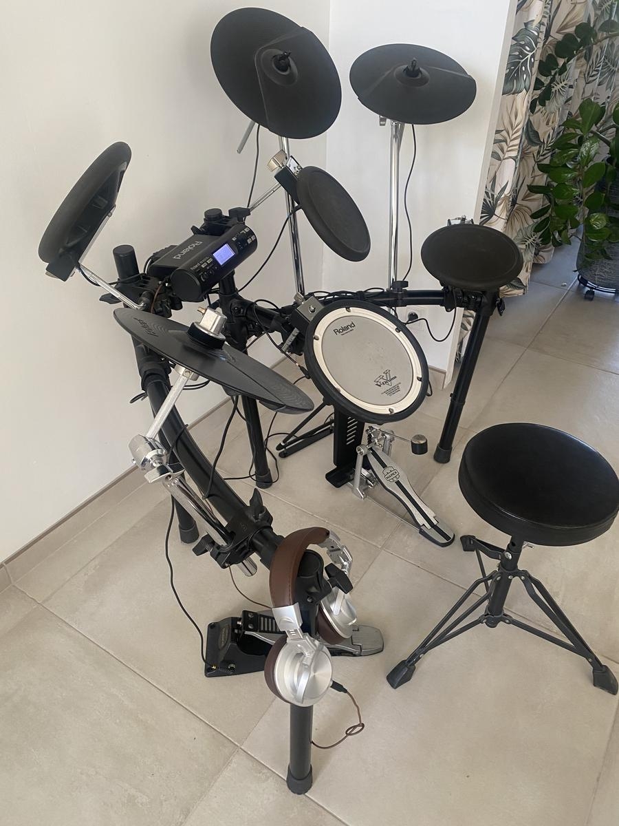 Venta Roland SPD-30BK Octopad Yamaha Motif 8 88 teclado de piano sintetizador de teclado