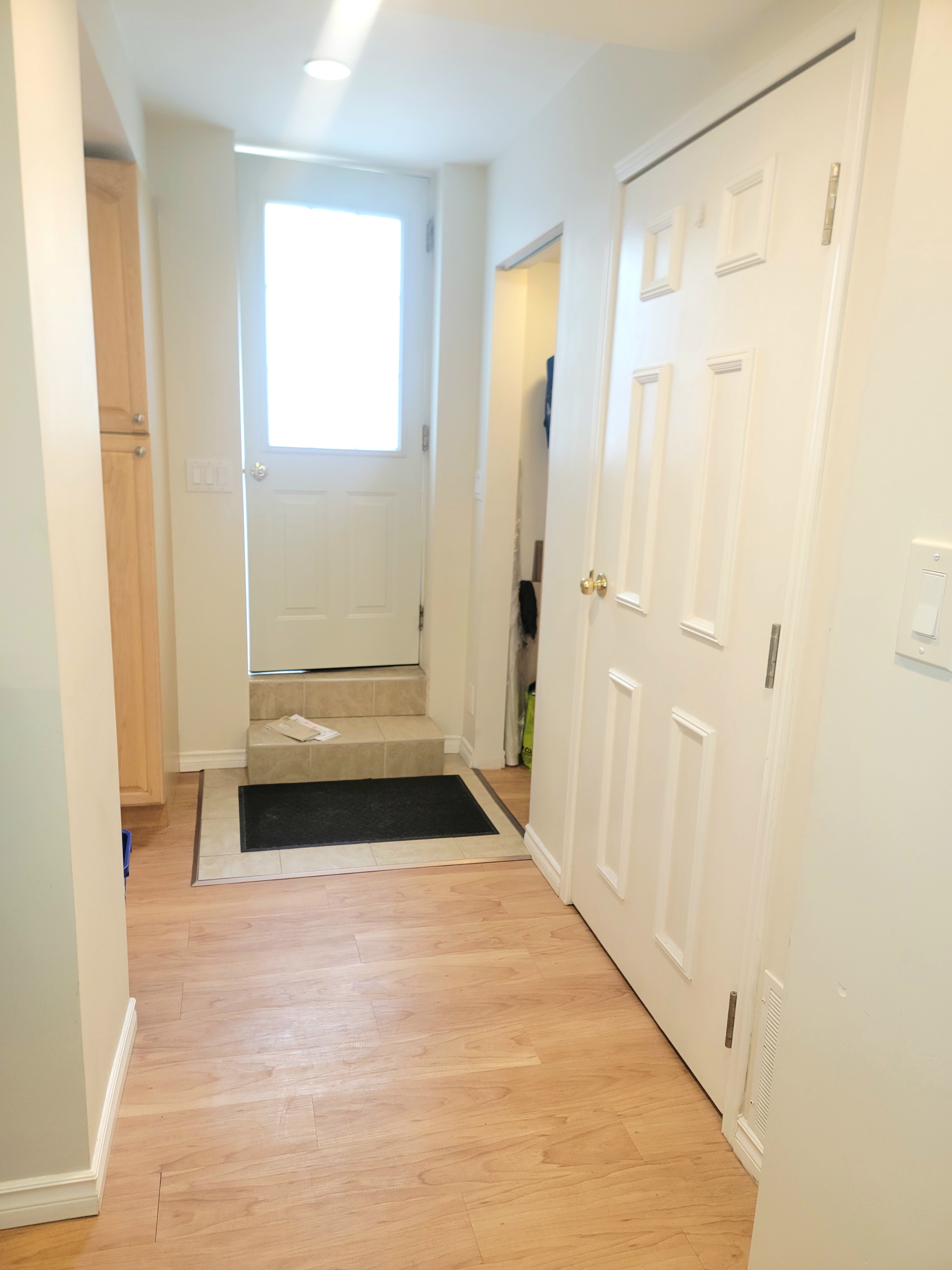 Departamento de 2 habitaciones disponible Sept. Ubicado en High Park a 3 minutes del Metro.
