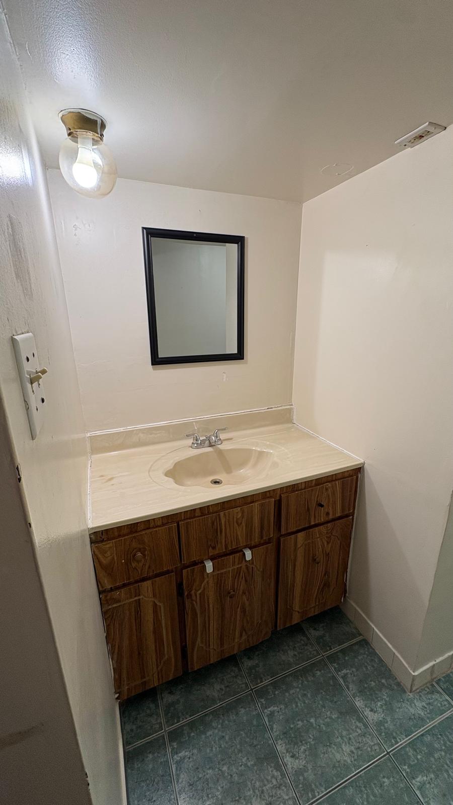 Basement/ un dormitorio