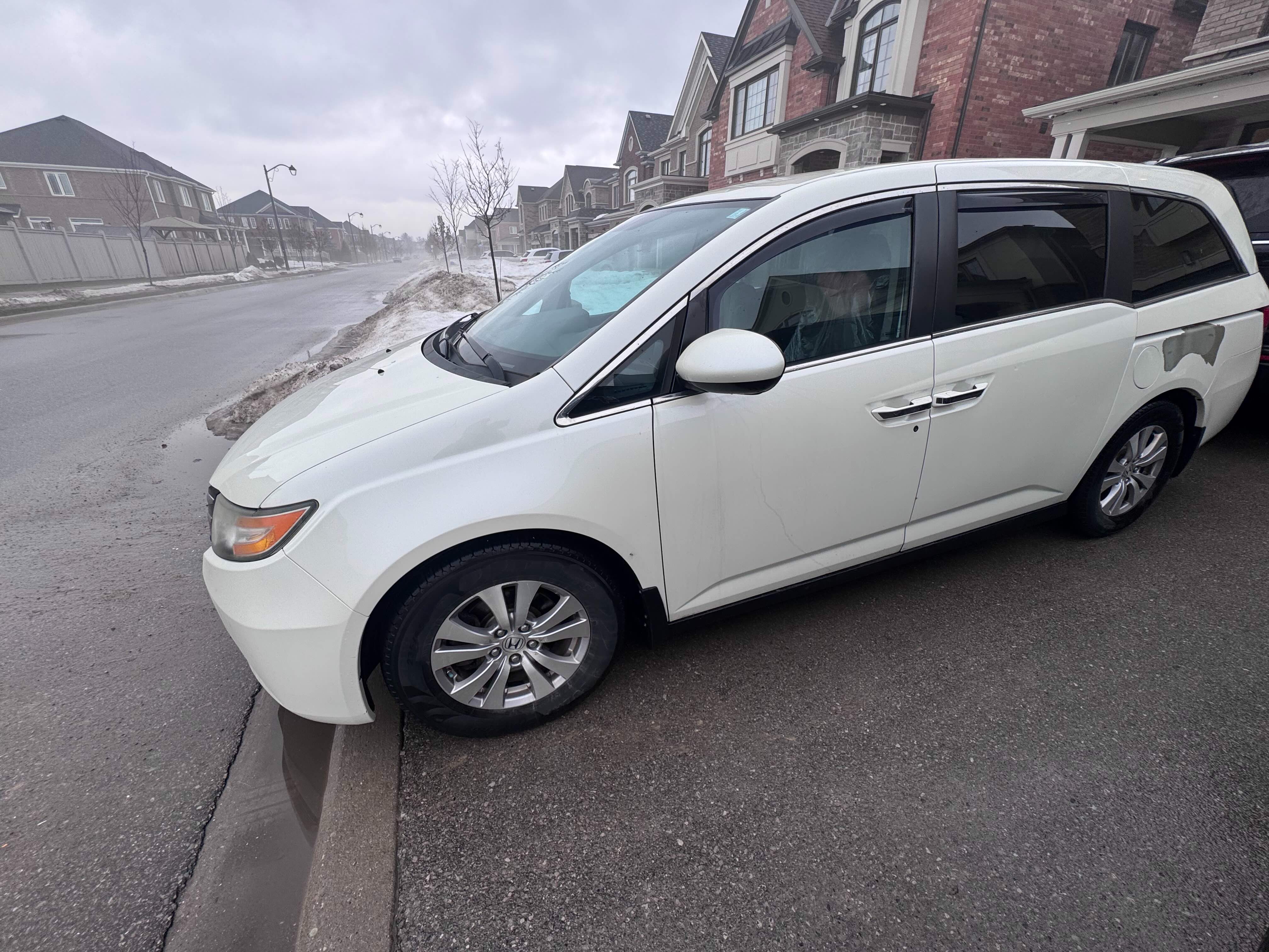 2014 Honda Odyssey – Único Dueño – Sin Accidentes