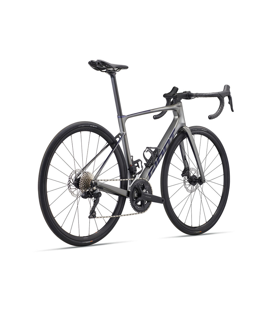 2024 Giant Defy Advanced 1 Road Bike (M3BIKESHOP)
