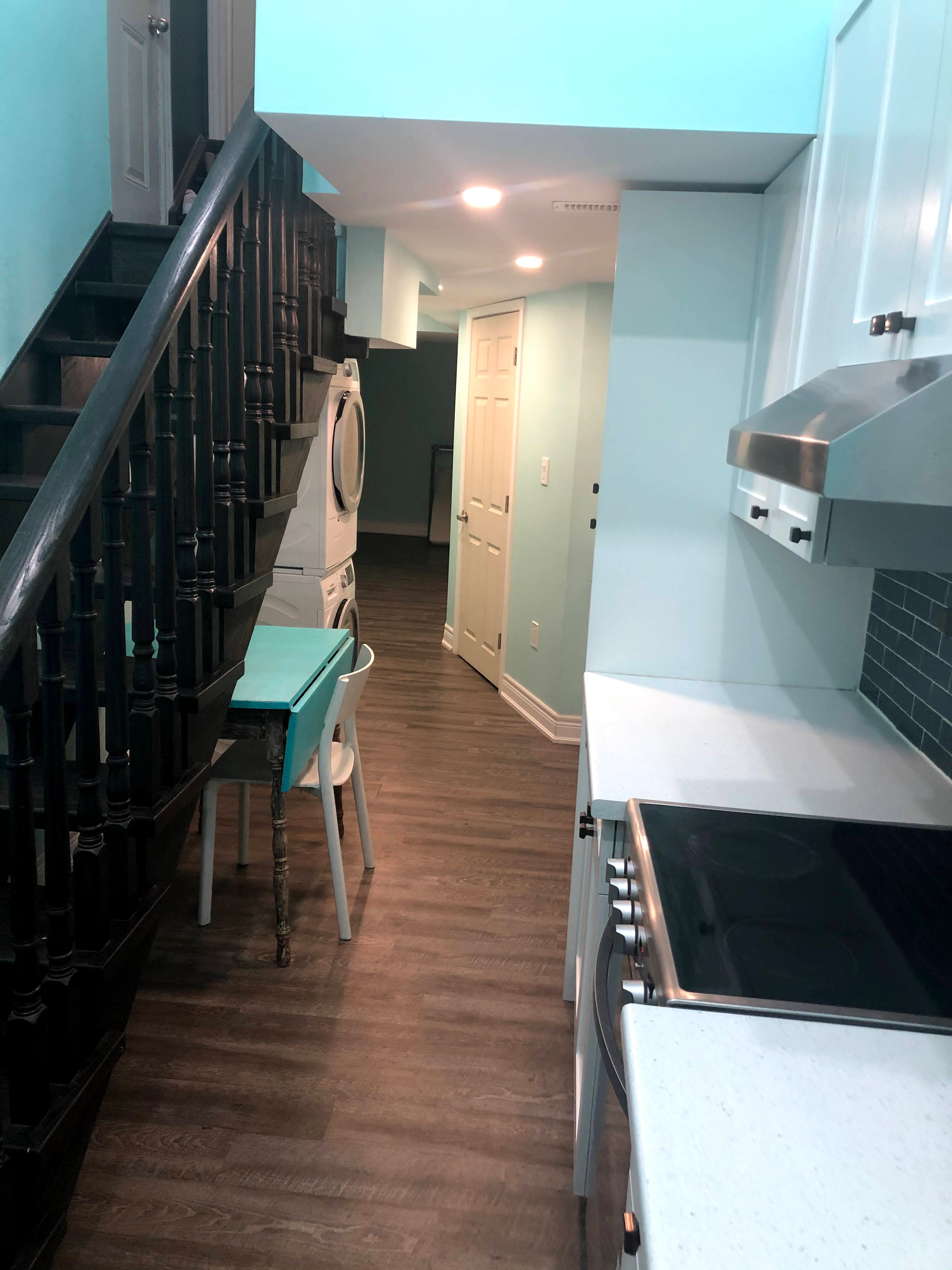 Rento Basement Bachelor en Weston Rd y Sheppard Ave