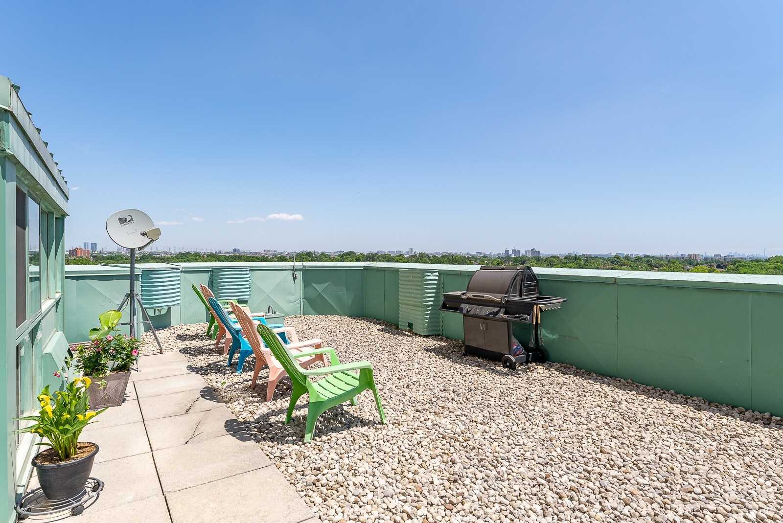 3 Habitaciones Disponible  en Etobicoke