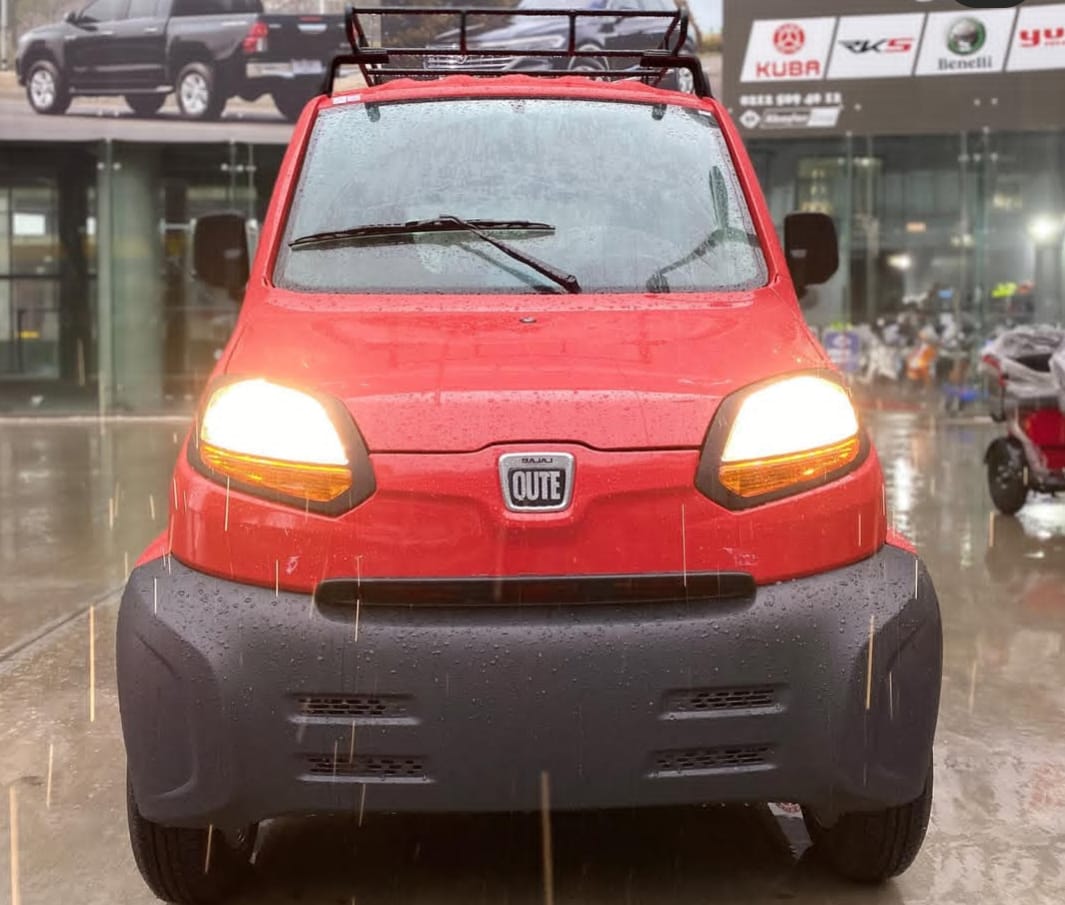 Bajaj Qute R60 Car- Suitable for personal and Transport business