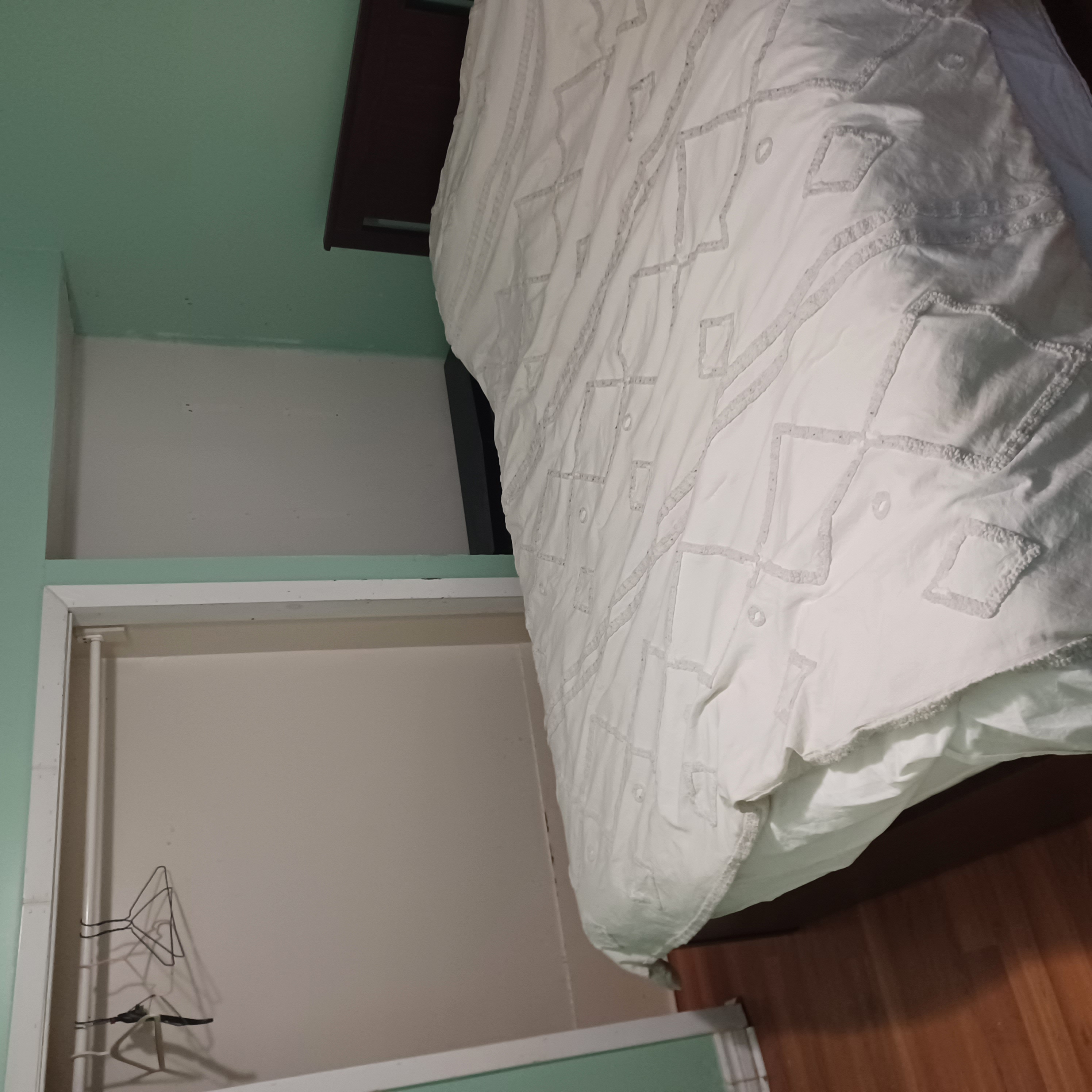 RENTO BASEMENT APARTAMENTO