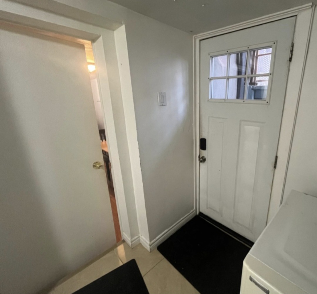 Basement Apartment para rentar $1250