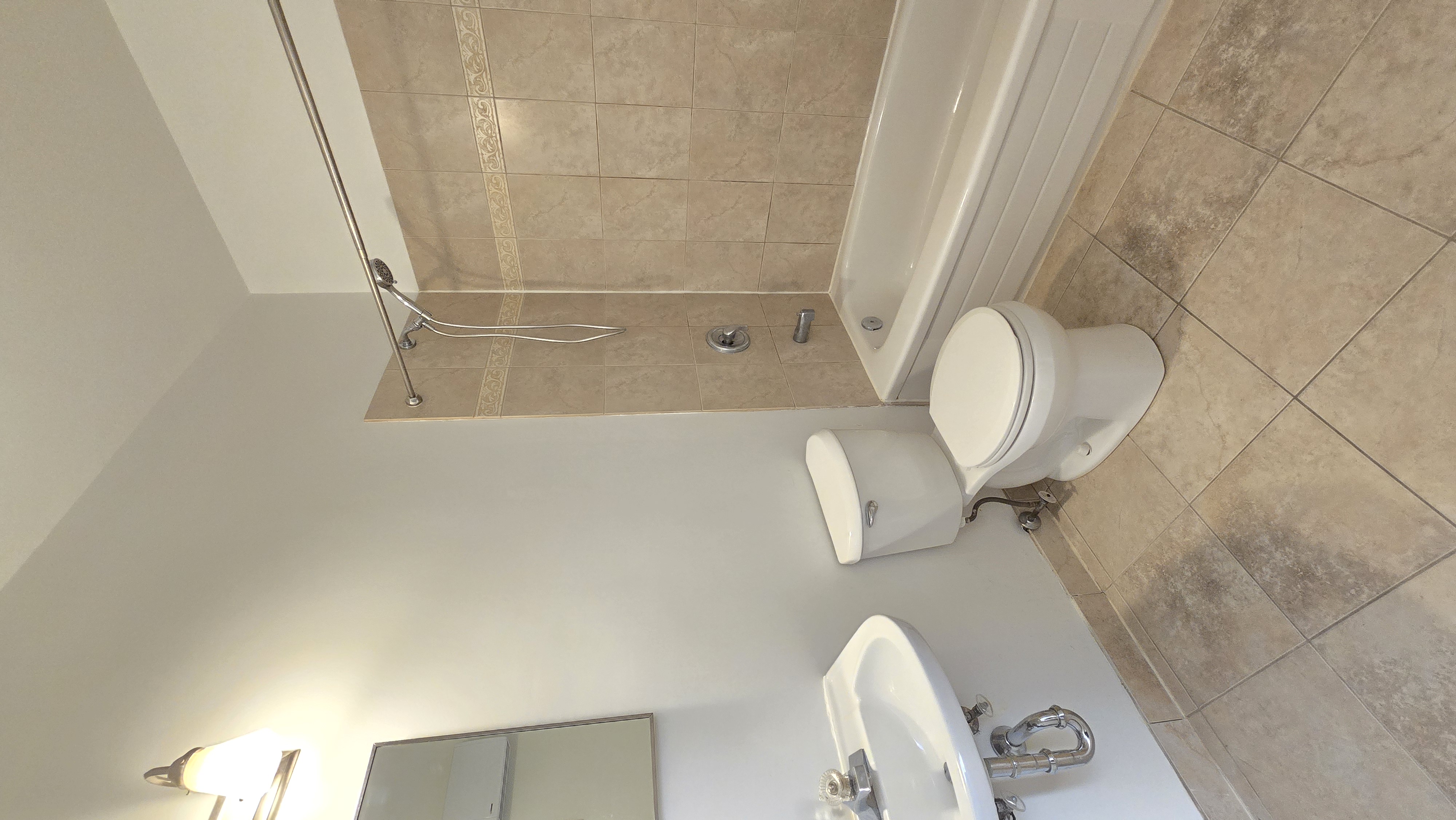 Main Floor Bachelor For Lease - St. Clair Ave. W. & Avenue Rd