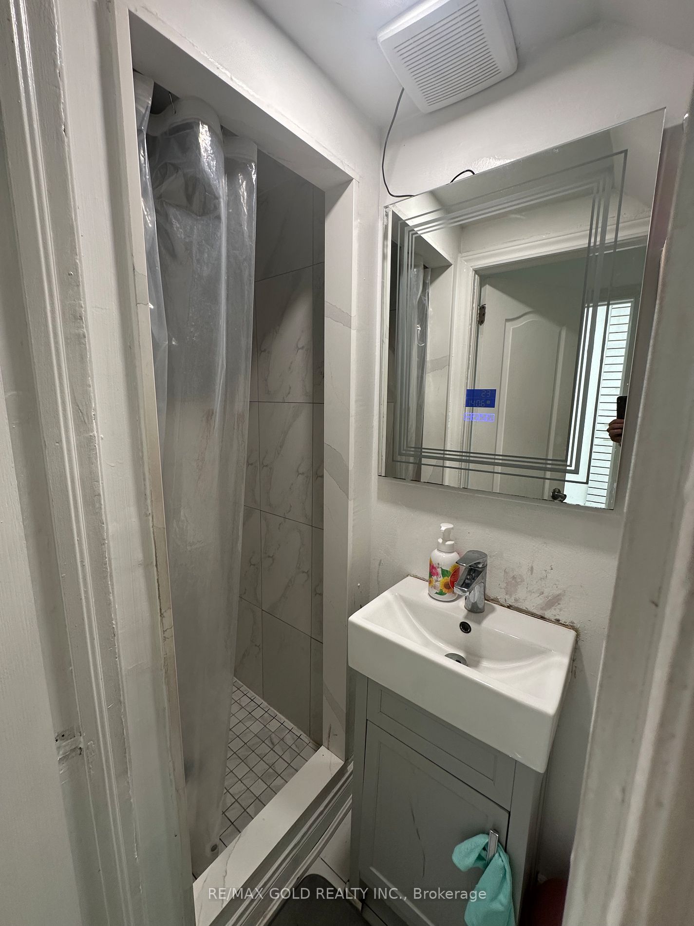 1 bdrm - Basement Weston and Eglington
