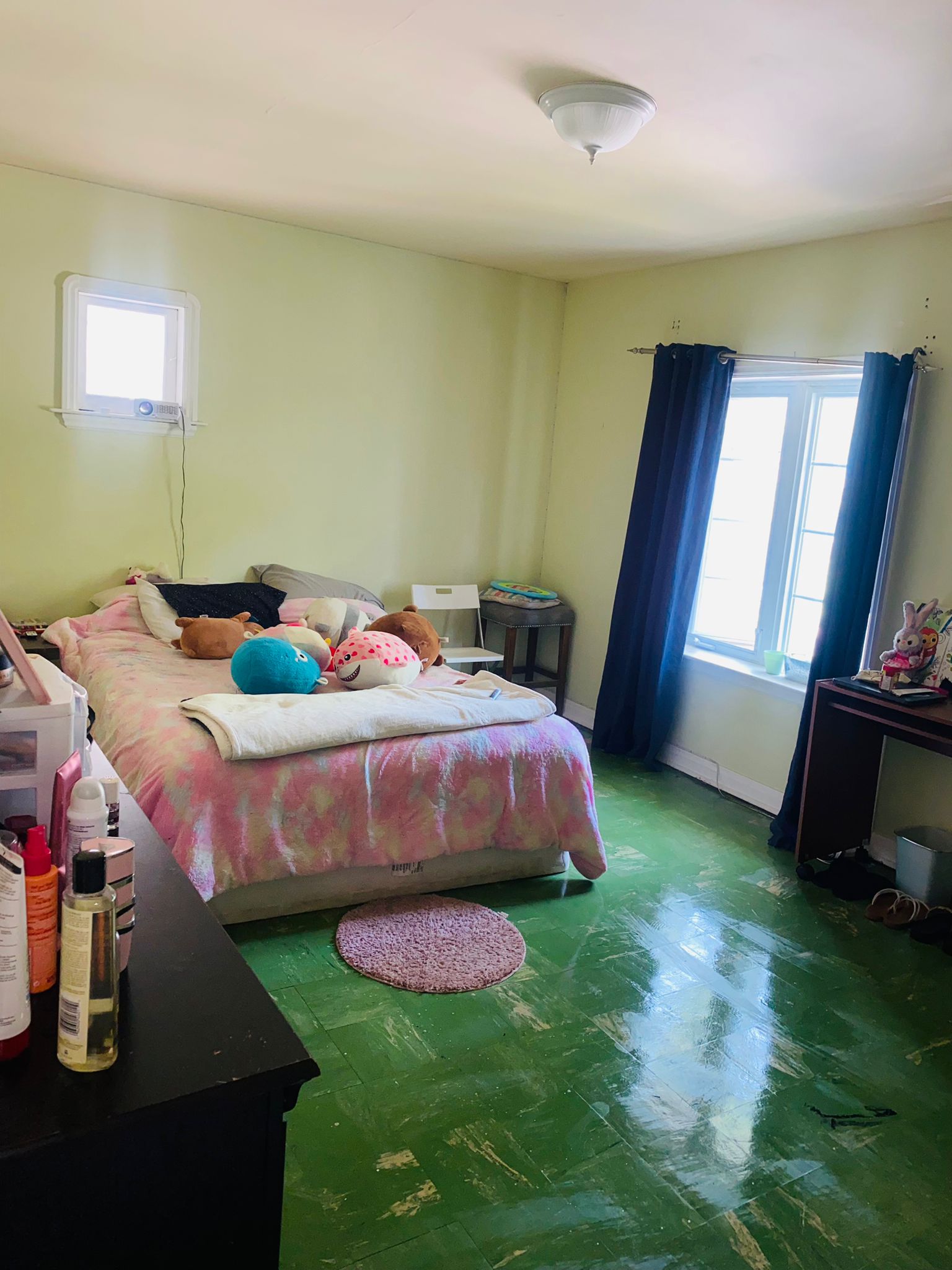 OFREZCO Yonge-Sheppard Casa amueblada con primero y segundo pisos; 3️⃣Recámaras; 2️⃣baños completos