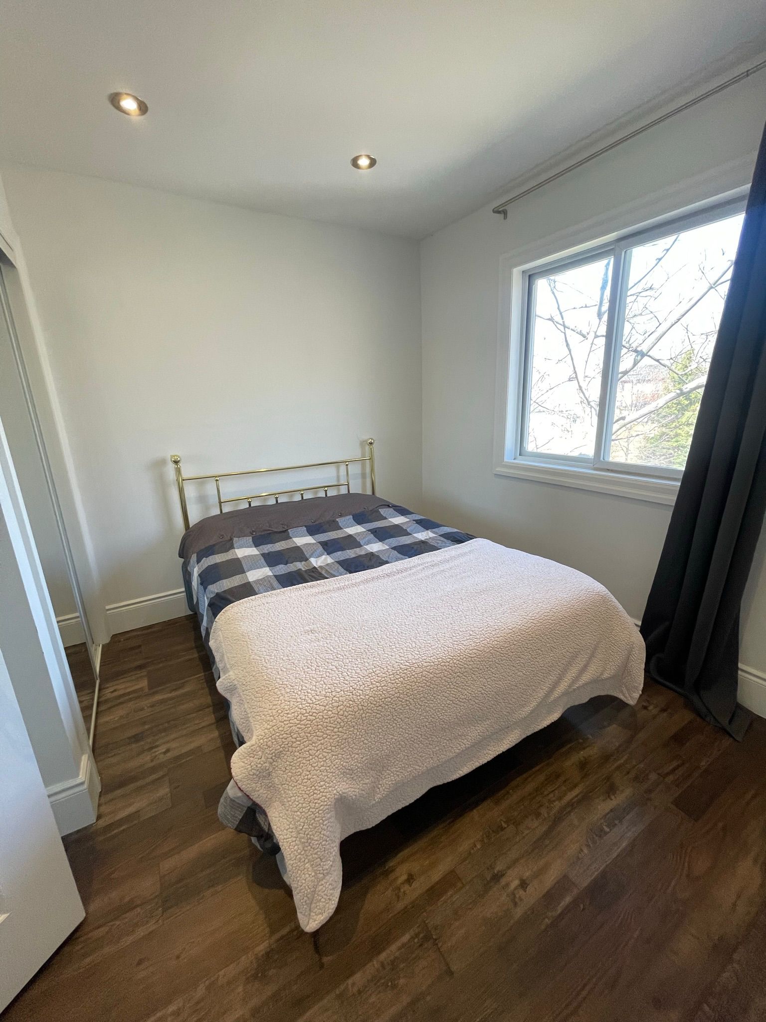 Se Renta Habitación