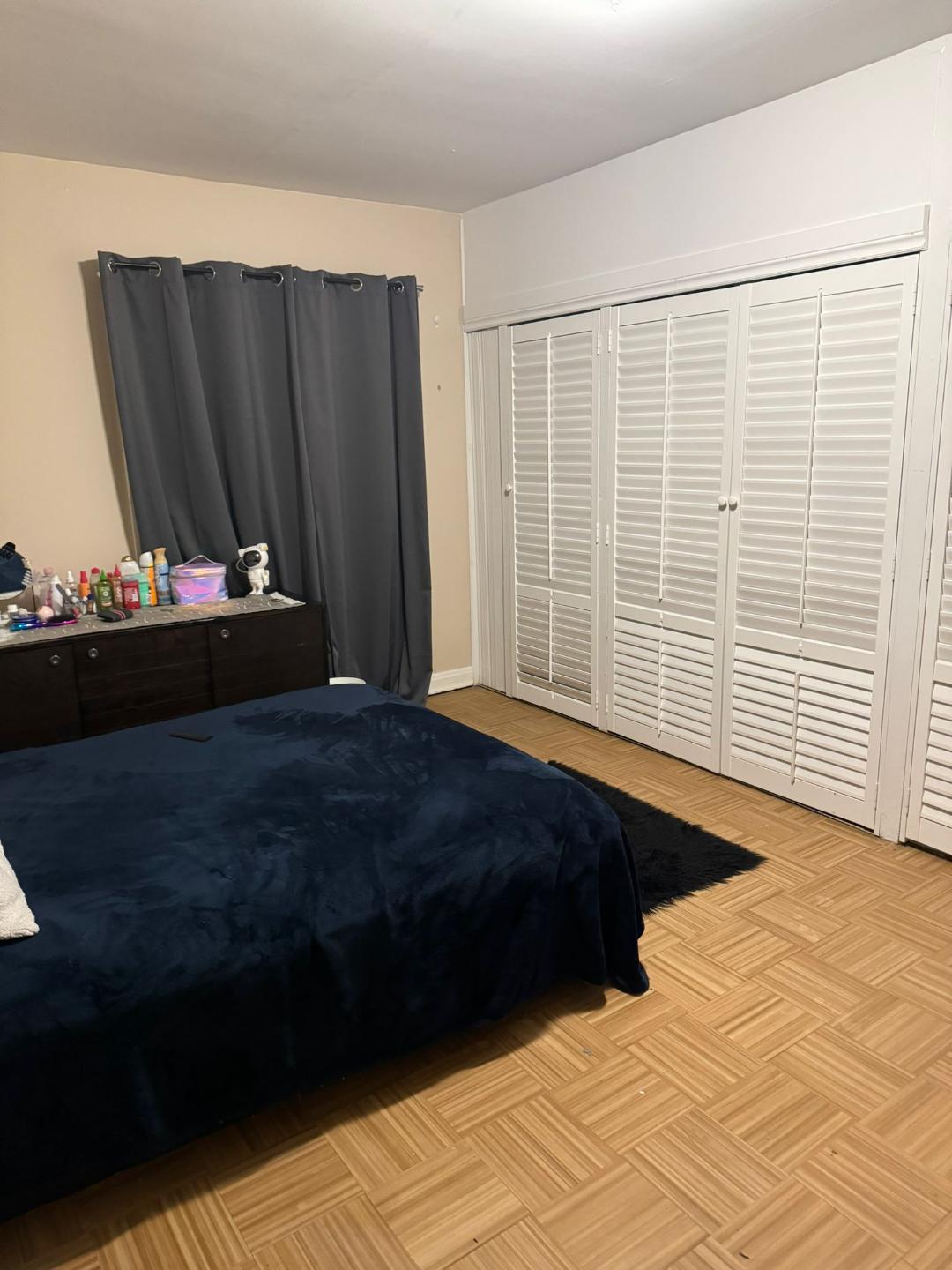 OFREZCO Yonge-Sheppard Casa amueblada con primero y segundo pisos; 3️⃣Recámaras; 2️⃣baños completos