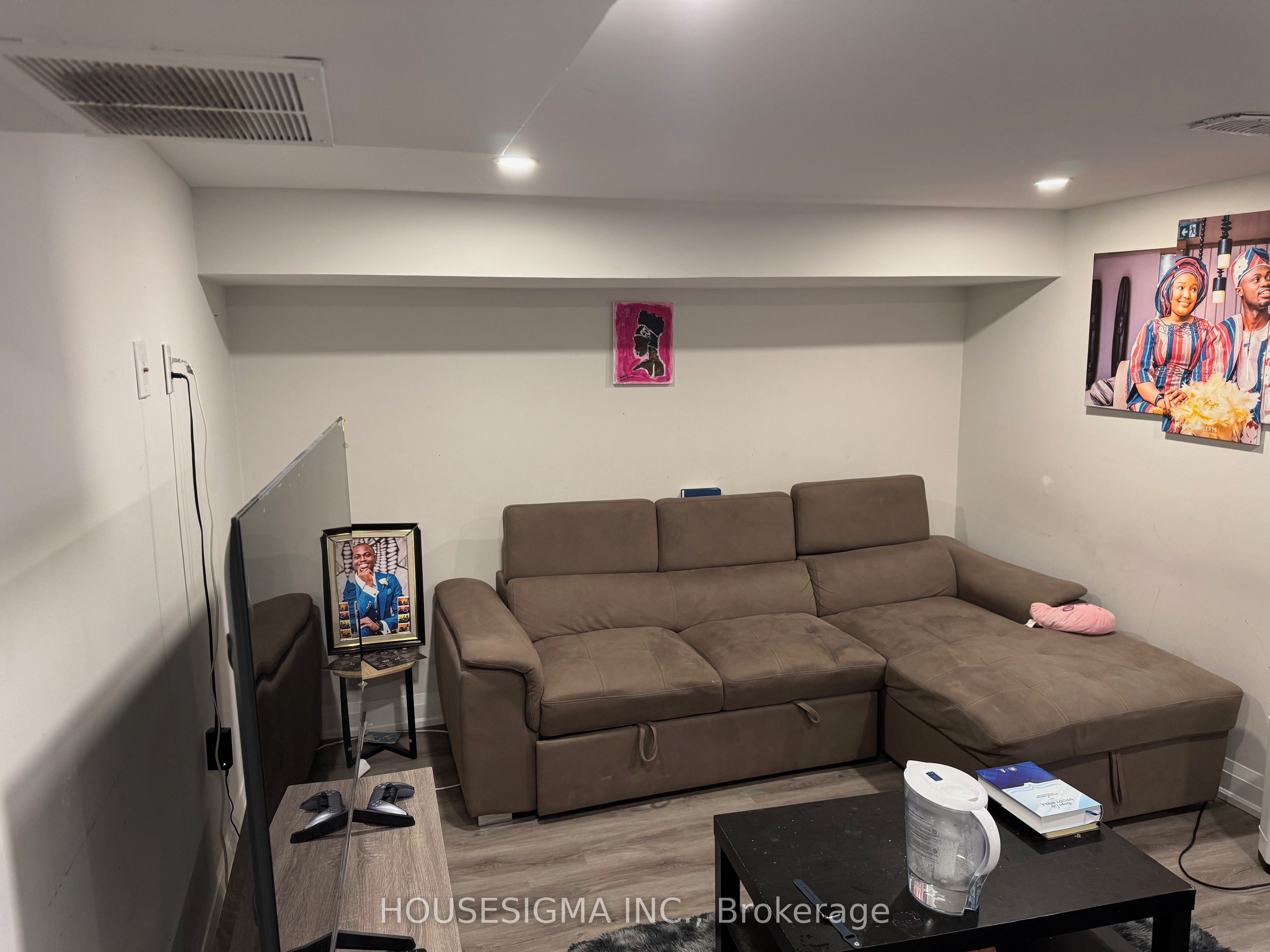 WESTON & SHEPPARD (1.5BR/1BA) 1 PARKING, UTILITIES INCLUDED