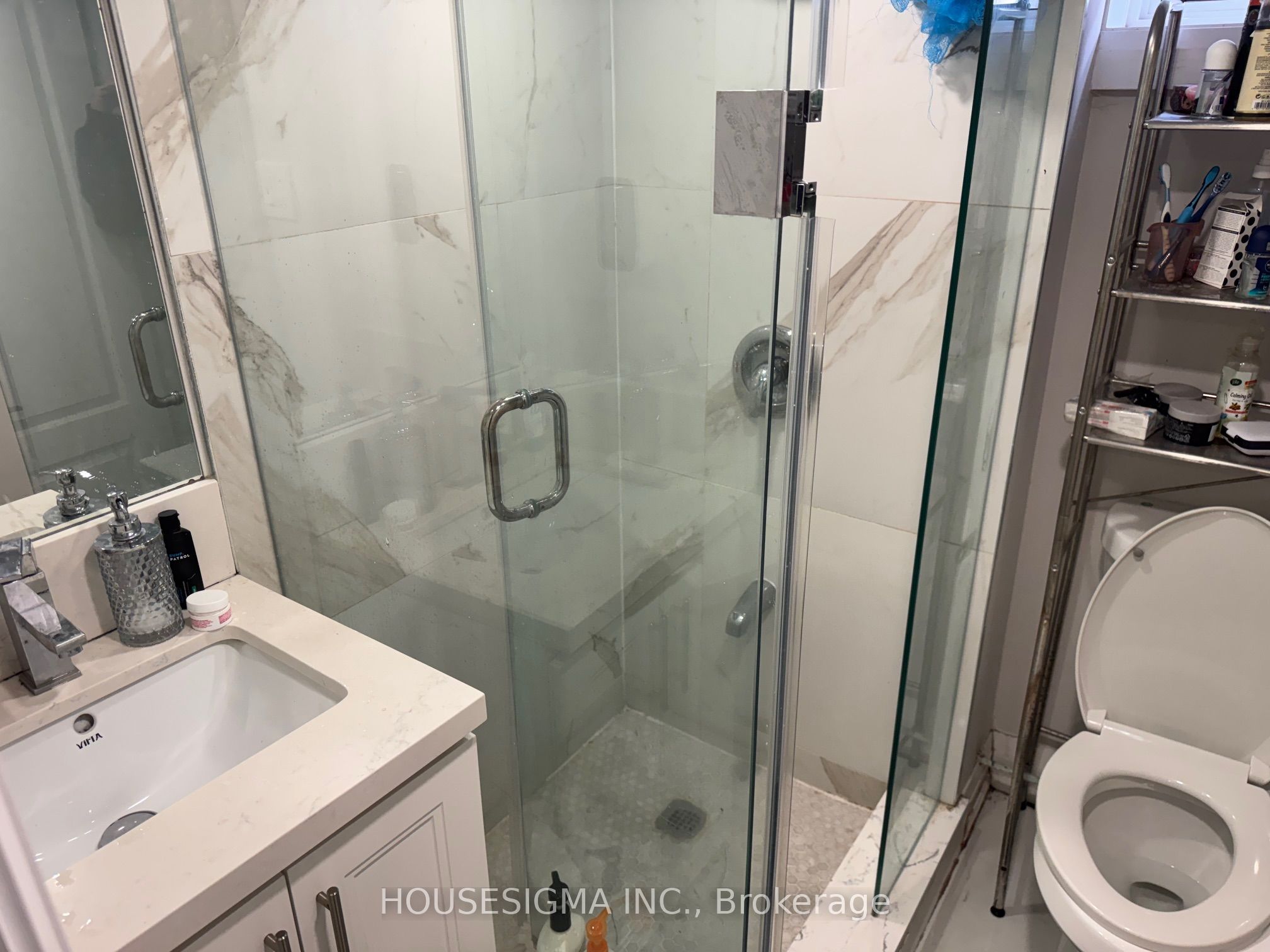 WESTON & SHEPPARD (1.5BR/1BA) 1 PARKING, UTILITIES INCLUDED