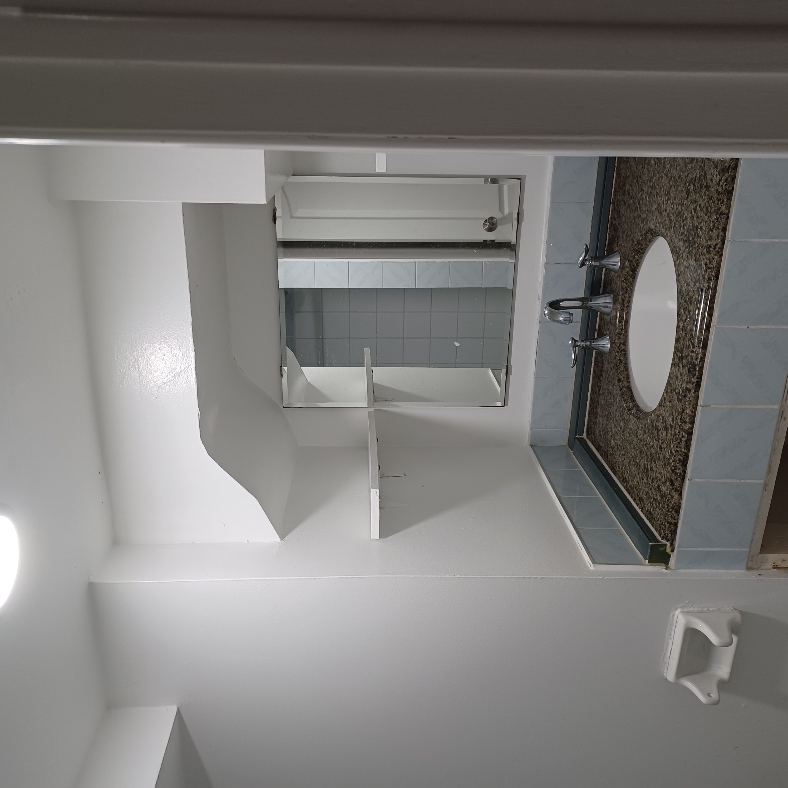 RENTO BASEMENT APARTAMENTO