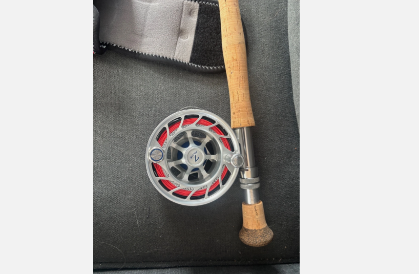 TFO Legacy Flyrod 13'6" 8 weight with a Finatic 9 plus Reel for Fishing