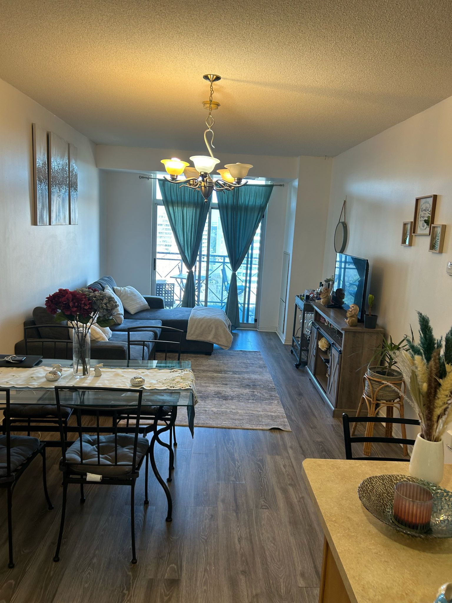 Condominio en Keele st y Wilson ave en renta